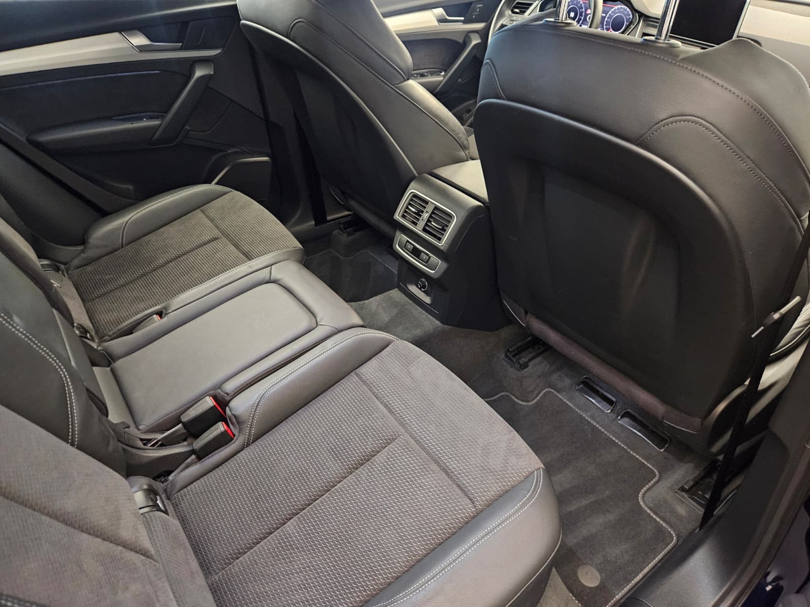 AUDI SQ5 - Image 14