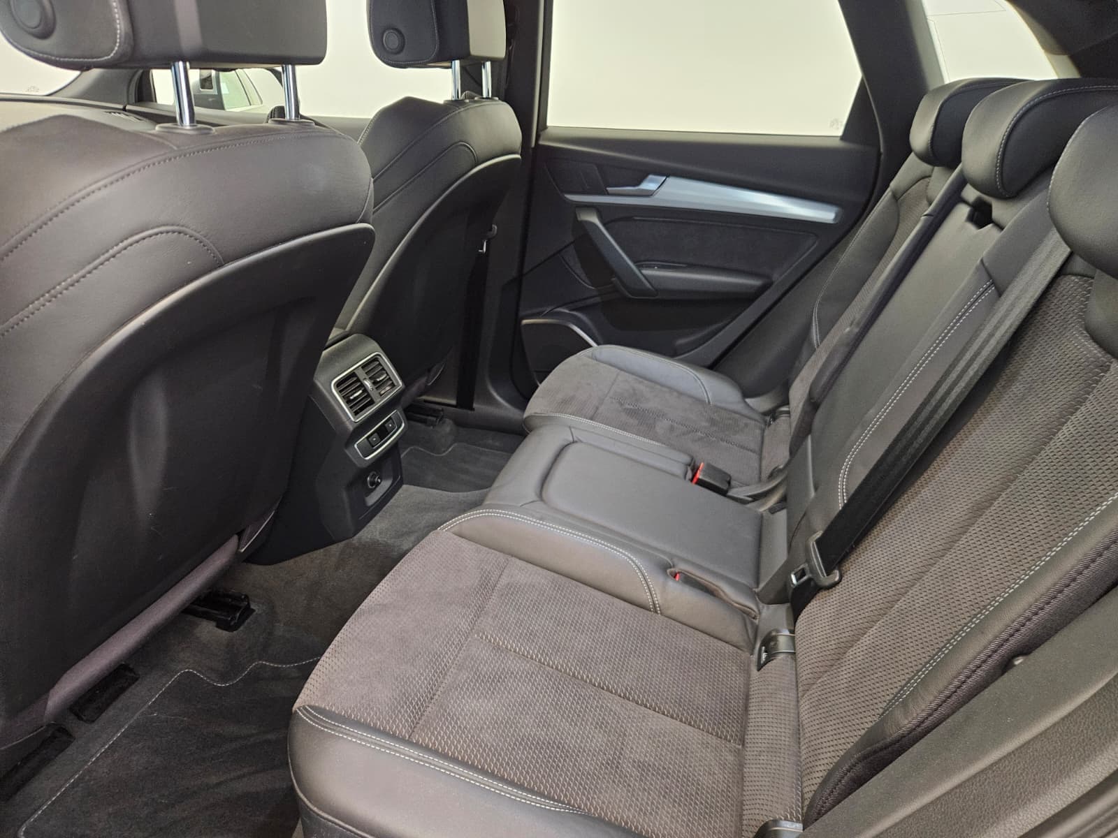 AUDI SQ5 - Image 13