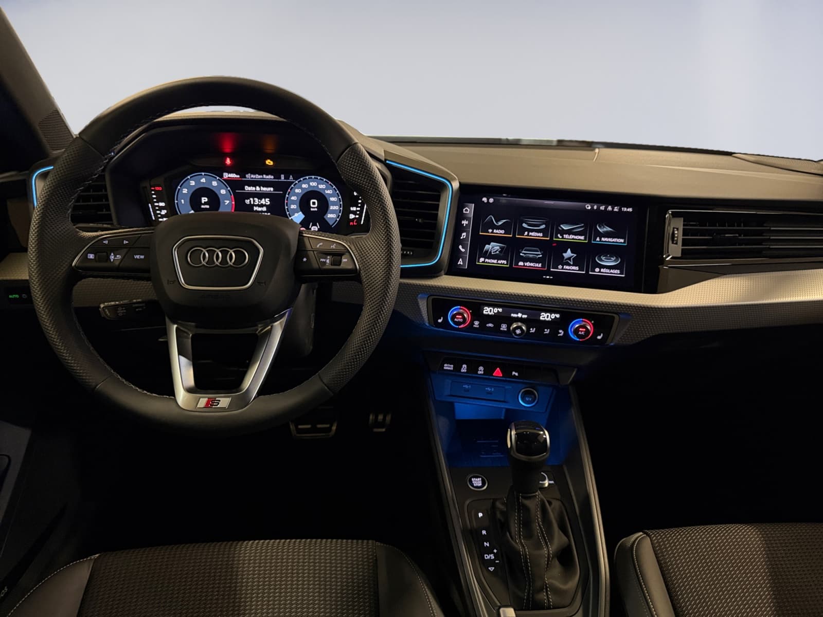 AUDI A1 - Image 8