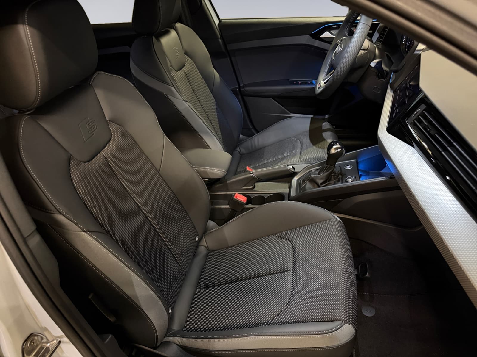 AUDI A1 - Image 12