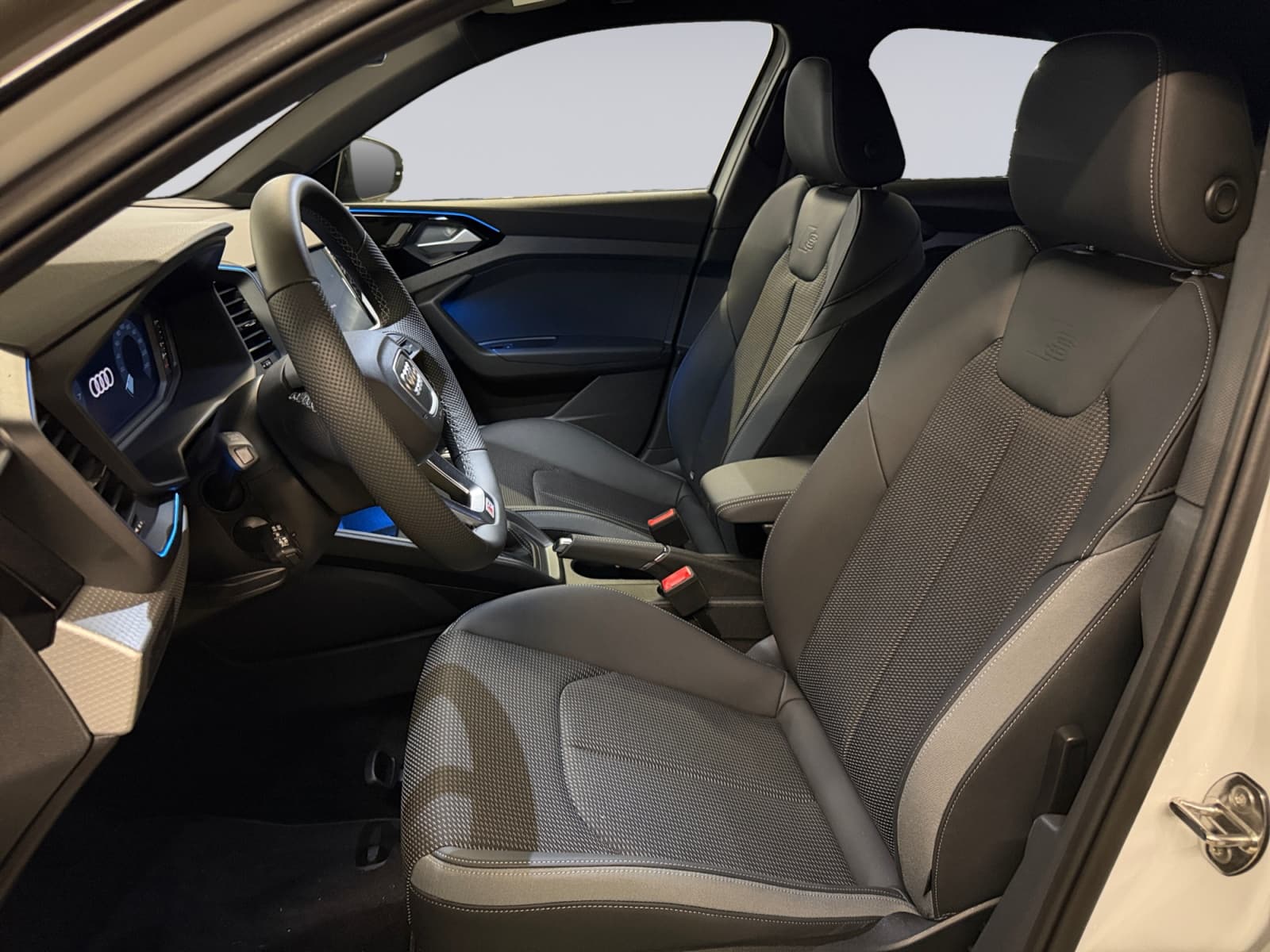 AUDI A1 - Image 7