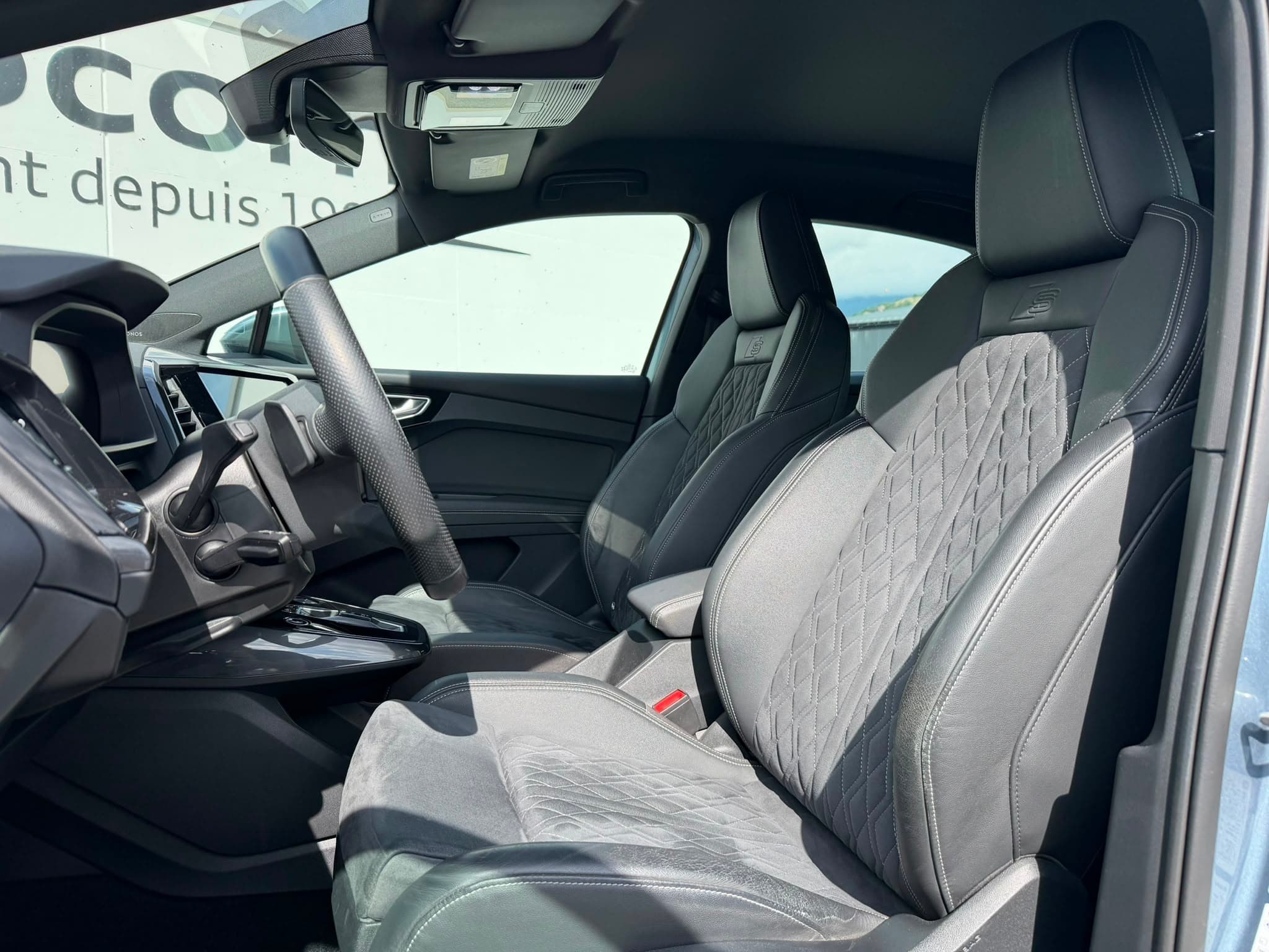 AUDI Q4 e-tron - Image 11