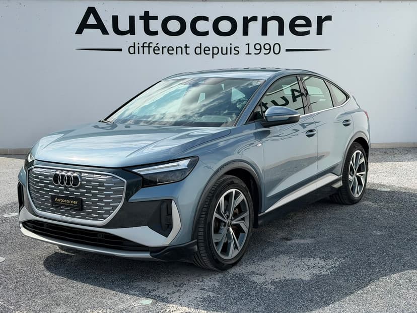 AUDI Q4 e-tron