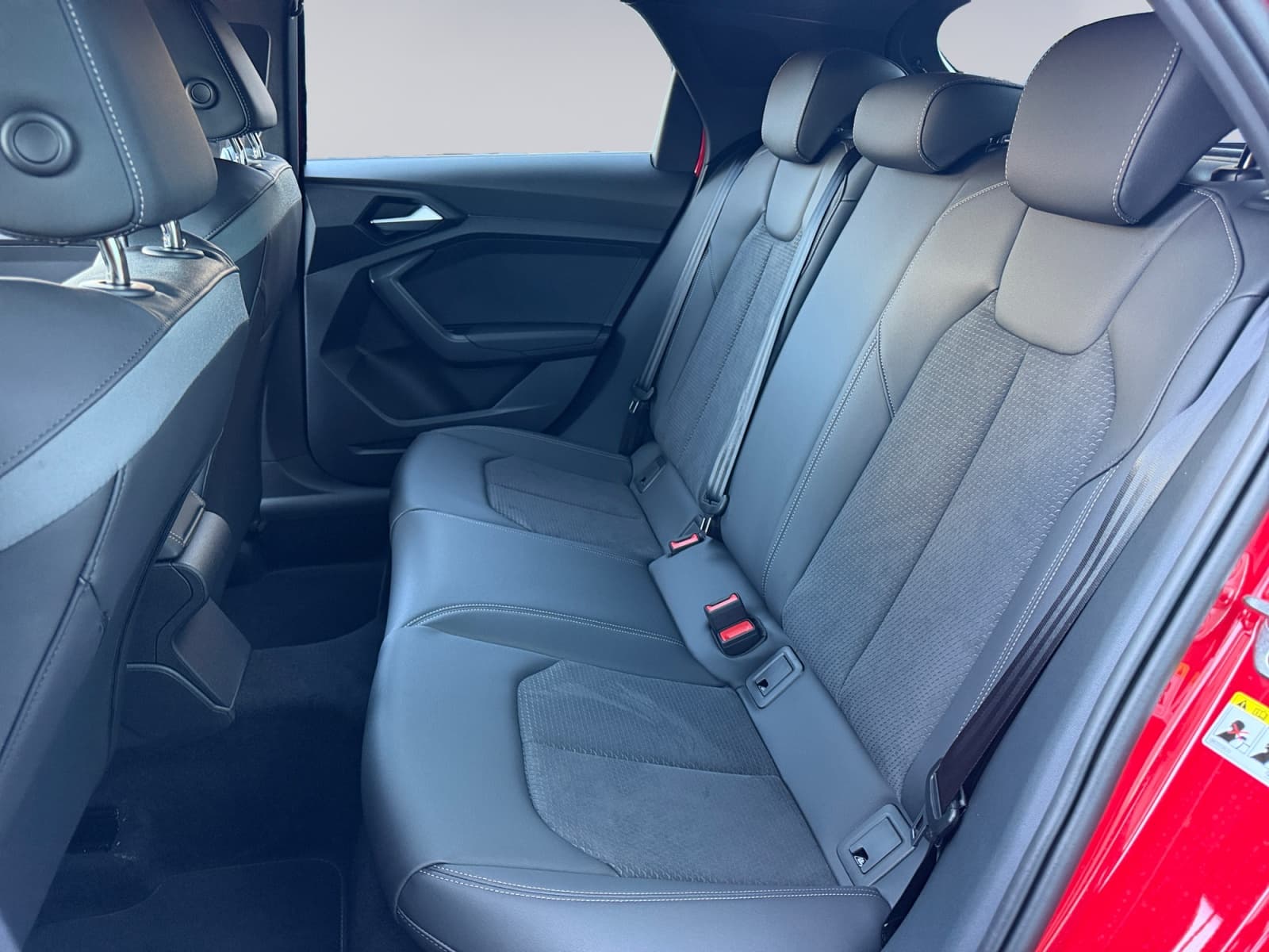 AUDI A1 - Image 11