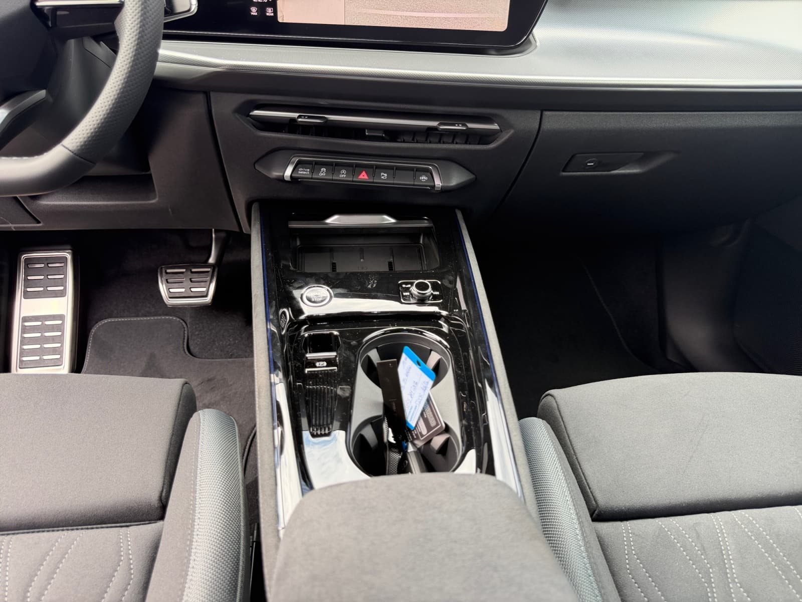 AUDI Q3 - Image 11
