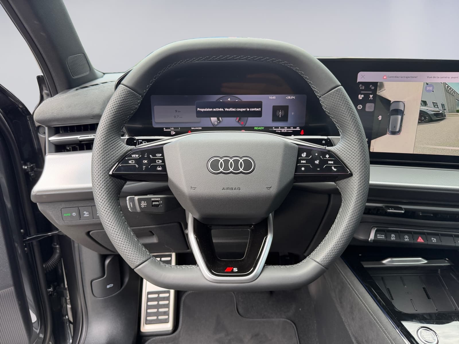 AUDI Q3 - Image 12