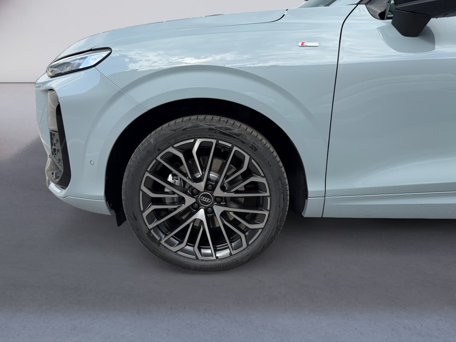 AUDI Q3 - Image 14