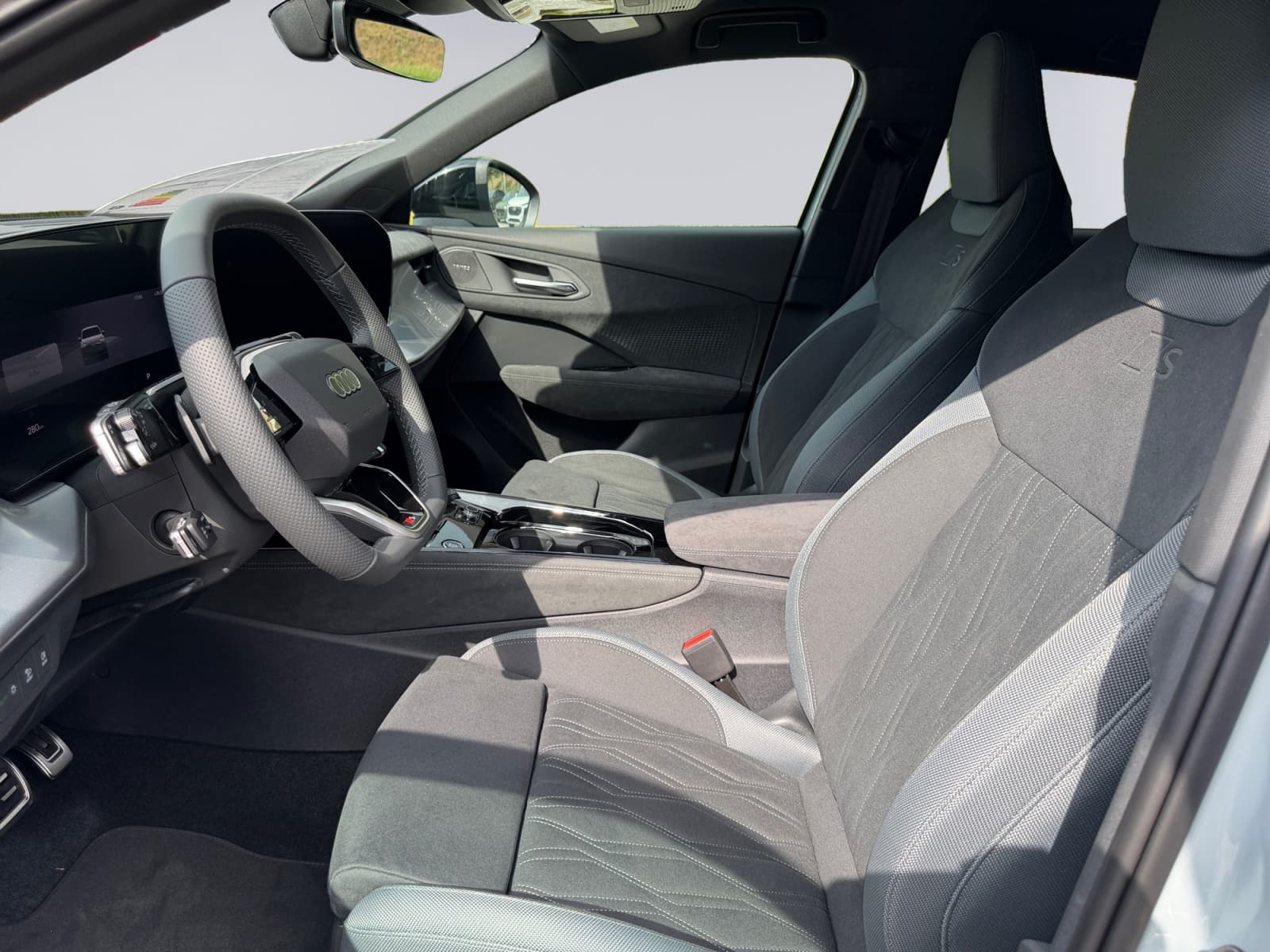 AUDI Q3 - Image 9