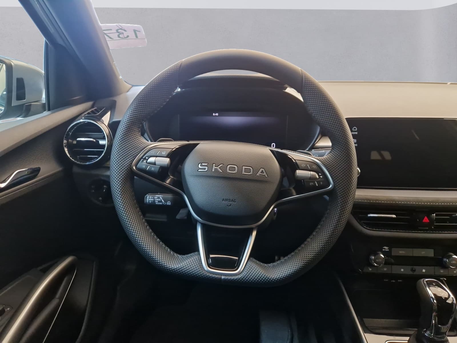SKODA FABIA - Image 11