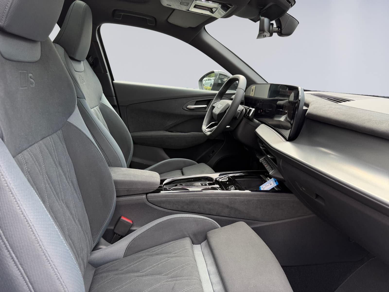 AUDI Q3 - Image 15