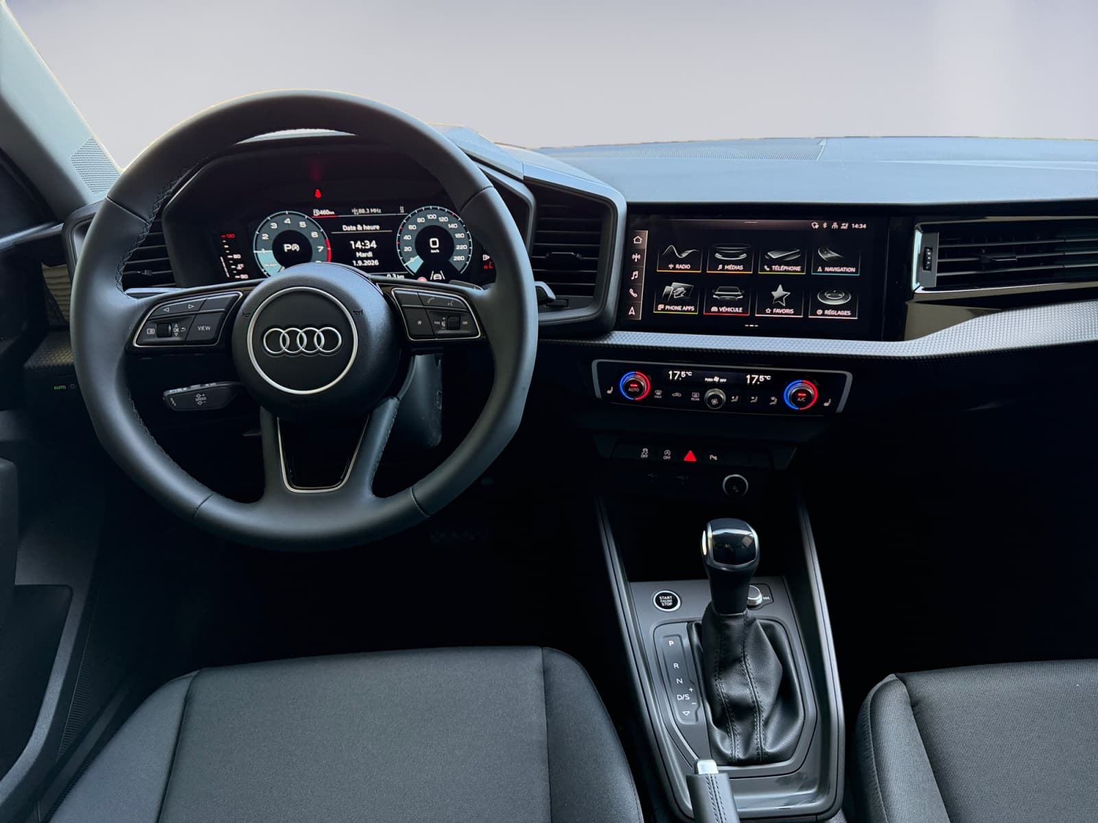 AUDI A1 - Image 8