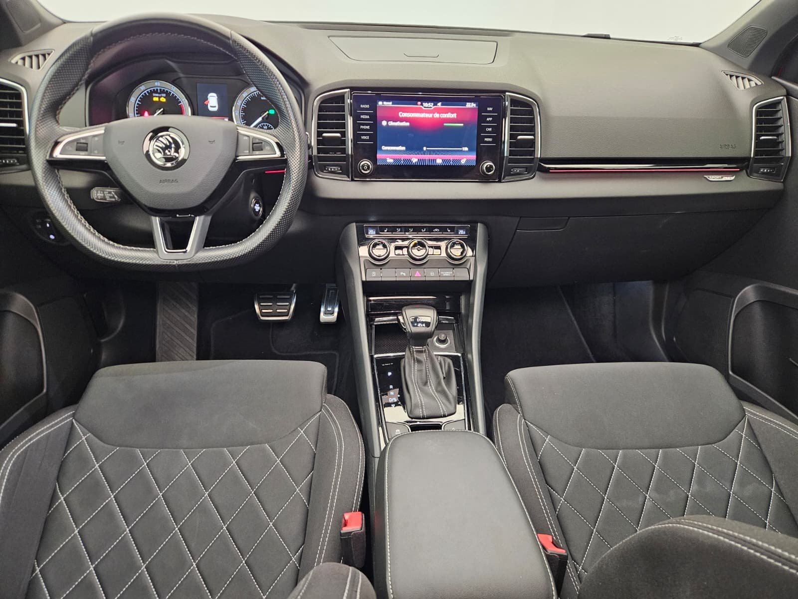 SKODA KAROQ - Image 10