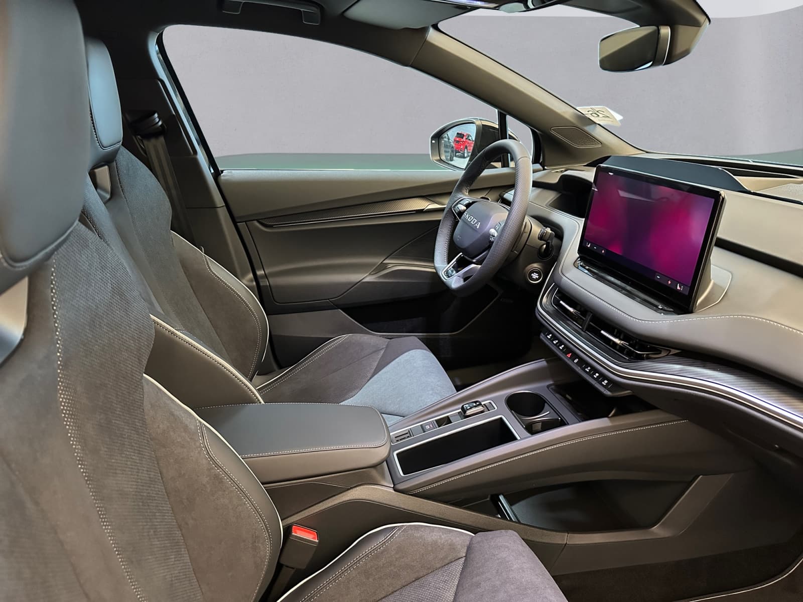 SKODA ELROQ - Image 11