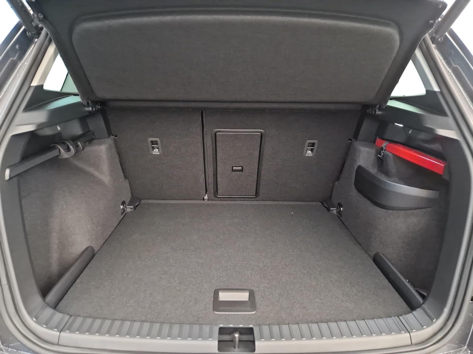 SKODA KAROQ - Image 15