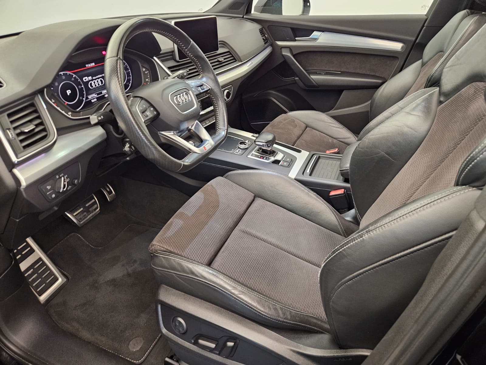 AUDI Q5 - Image 11
