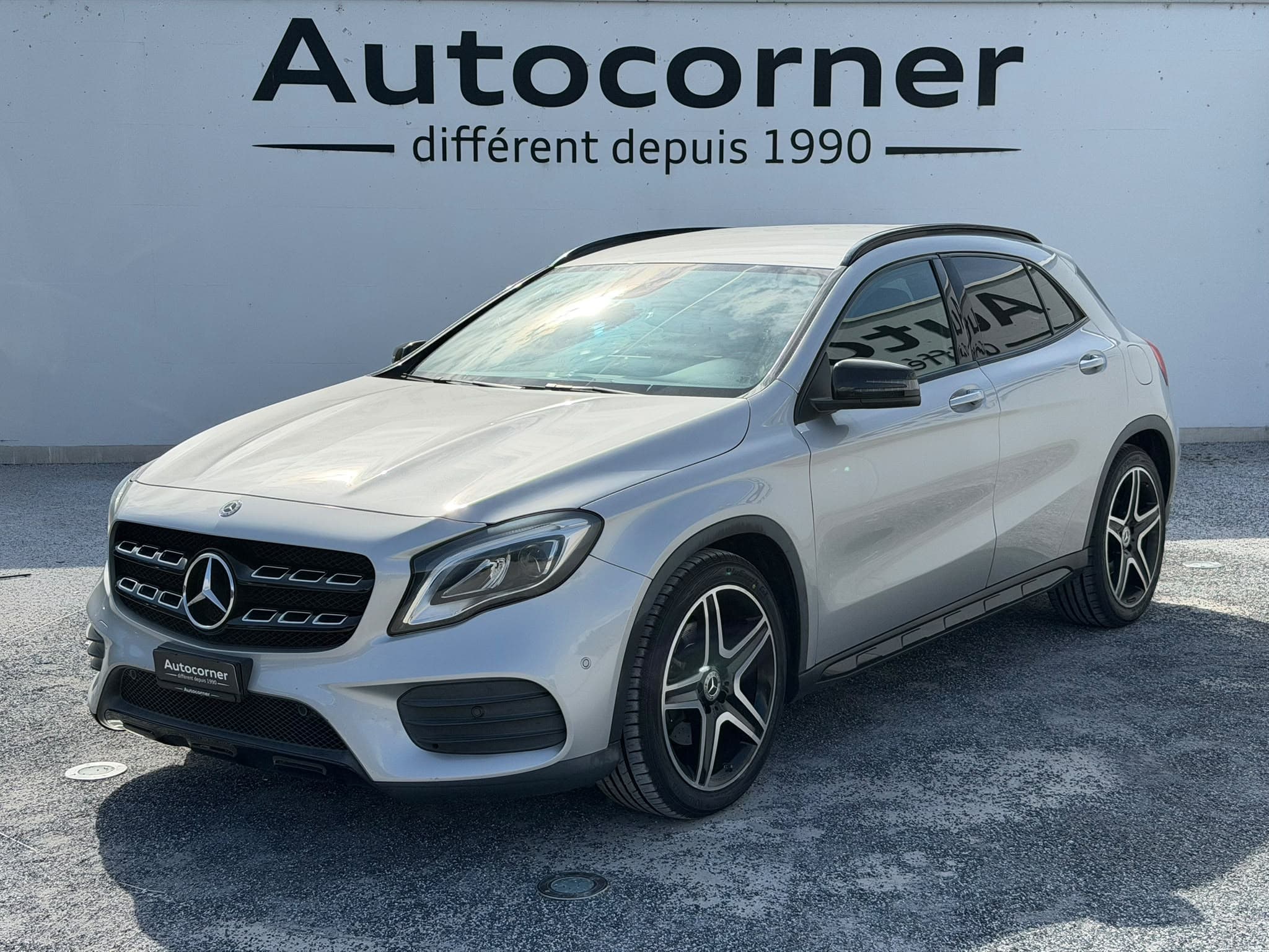 MERCEDES-BENZ GLA 250