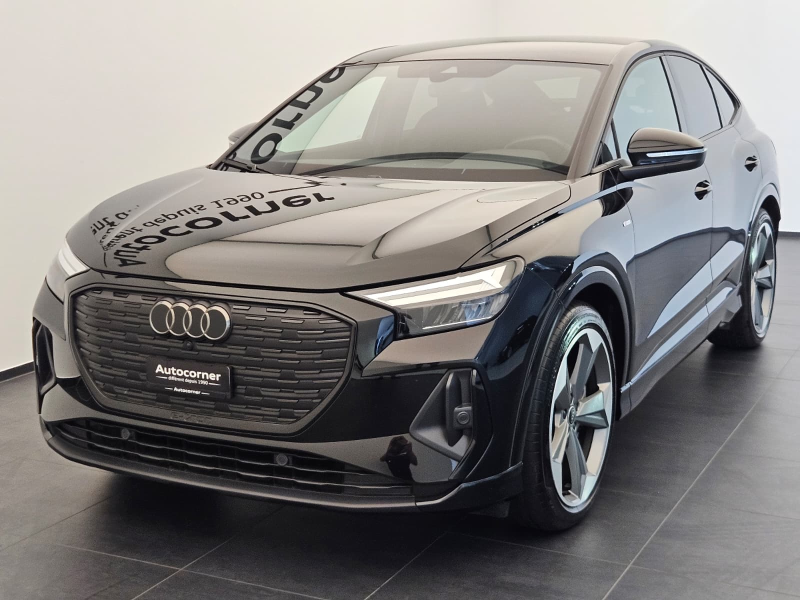 AUDI Q4 e-tron - Image 3