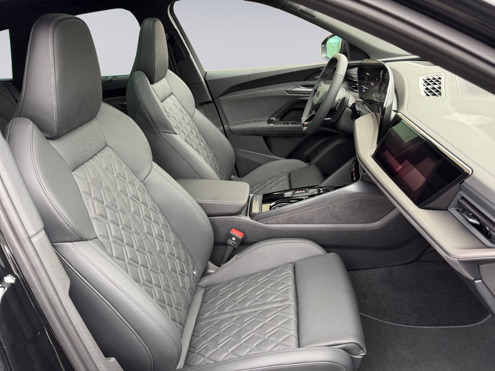 AUDI SQ5 - Image 12
