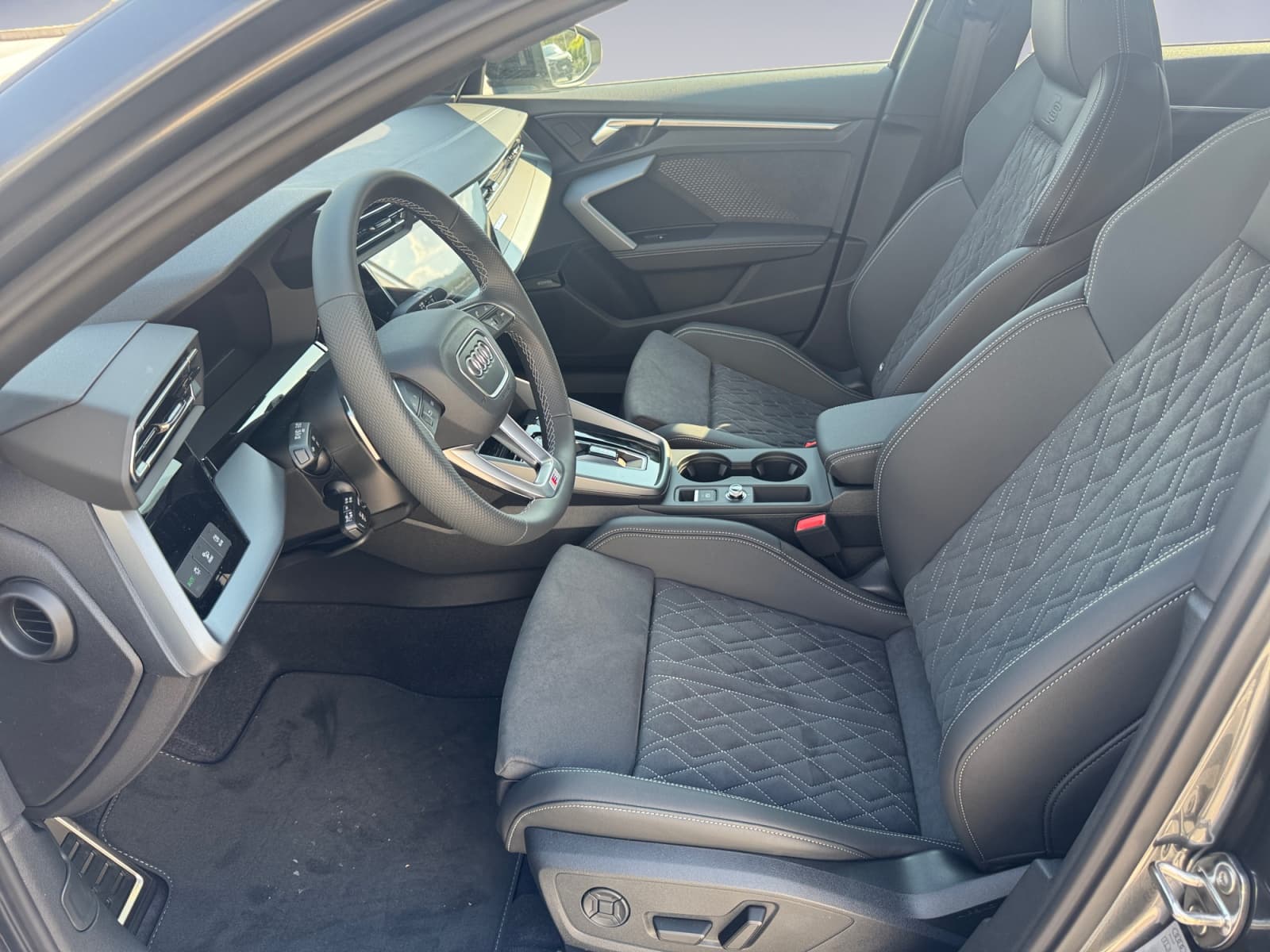AUDI S3 - Image 9