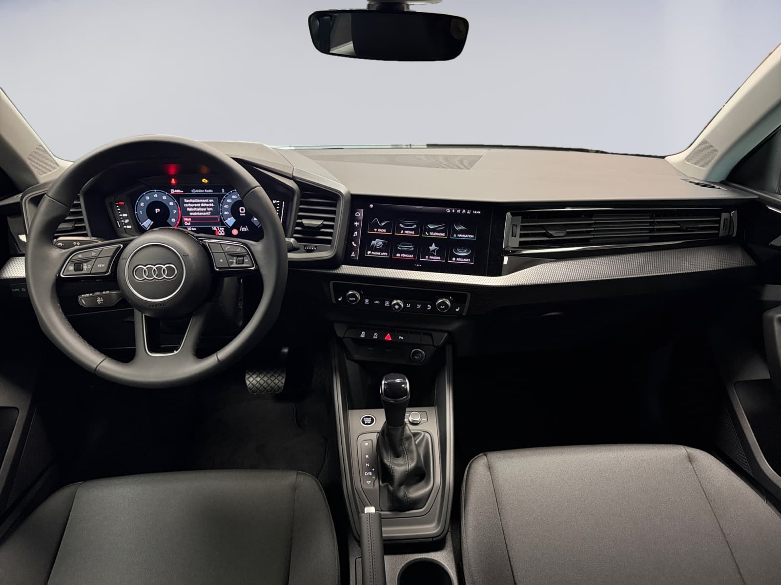 AUDI A1 - Image 9