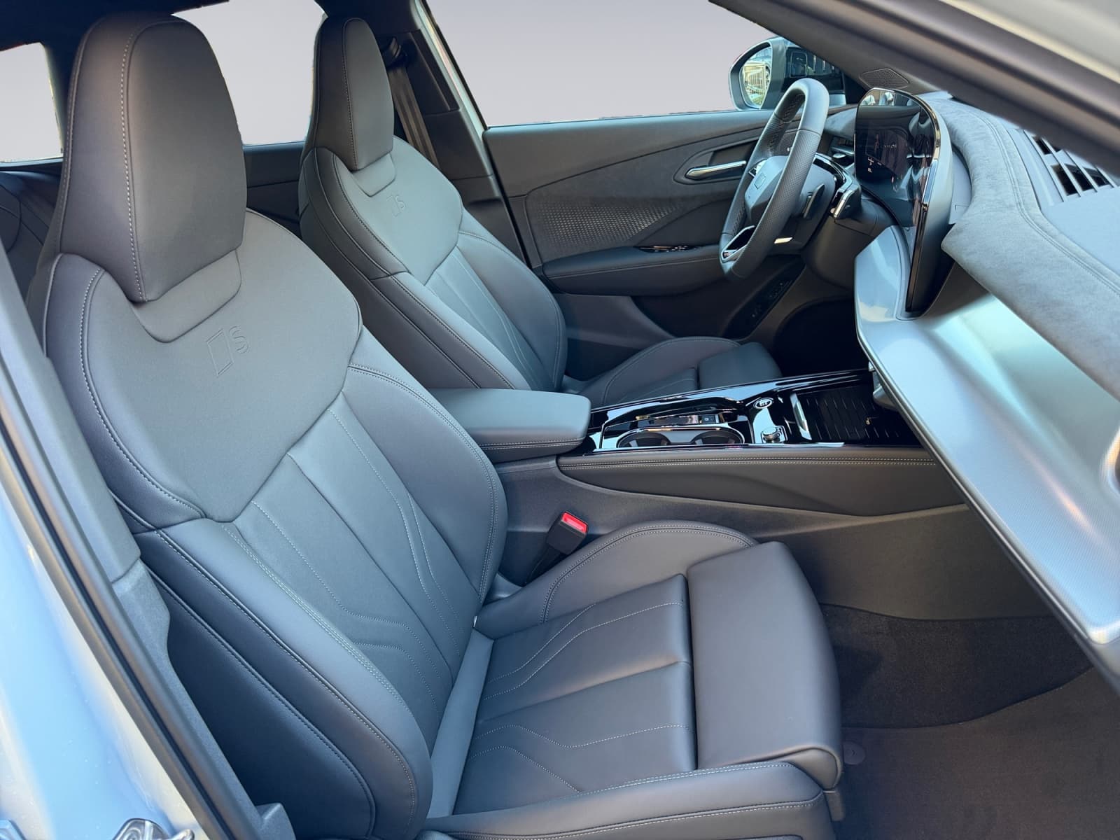 AUDI Q3 - Image 13