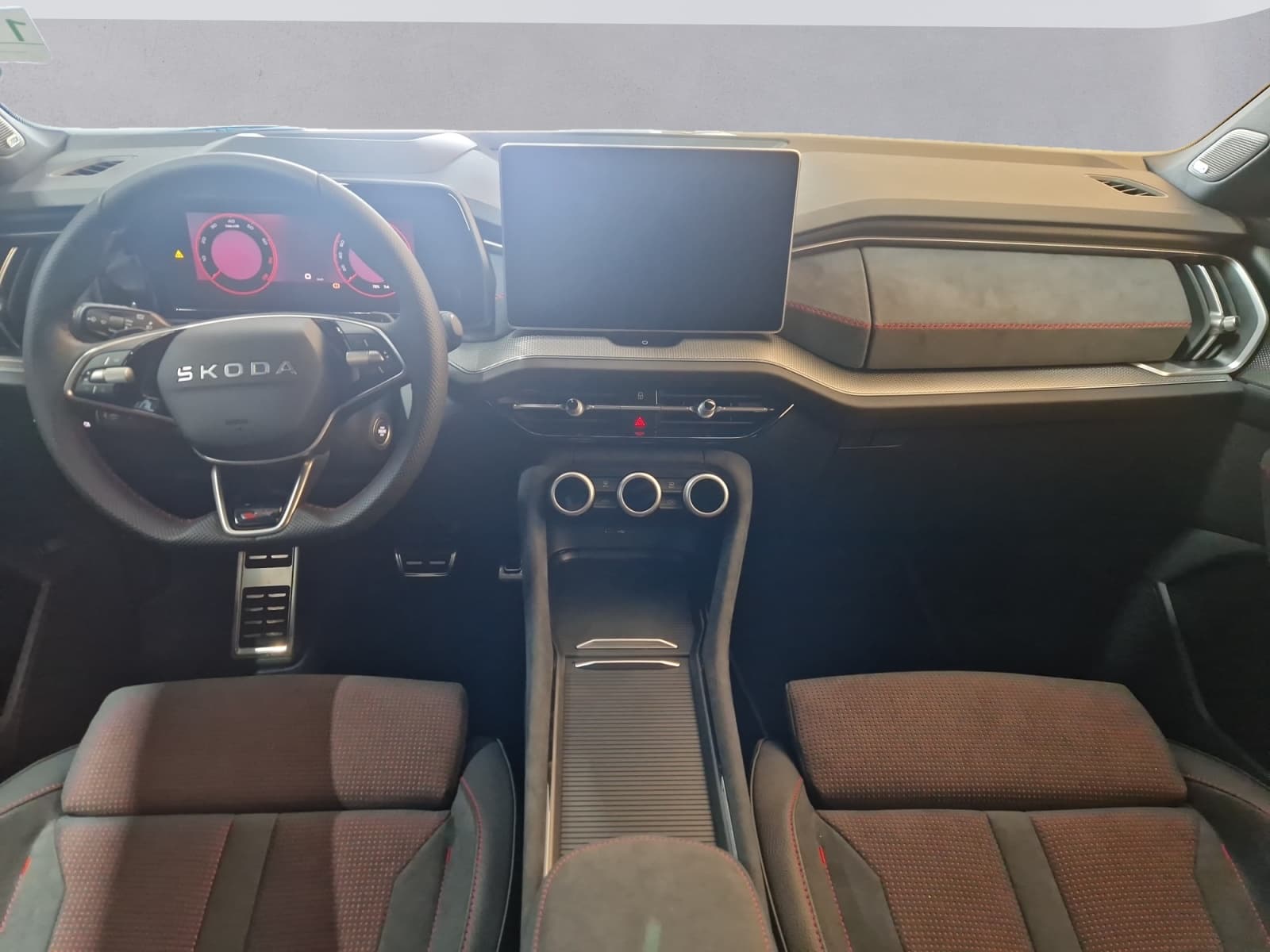 SKODA KODIAQ - Image 10