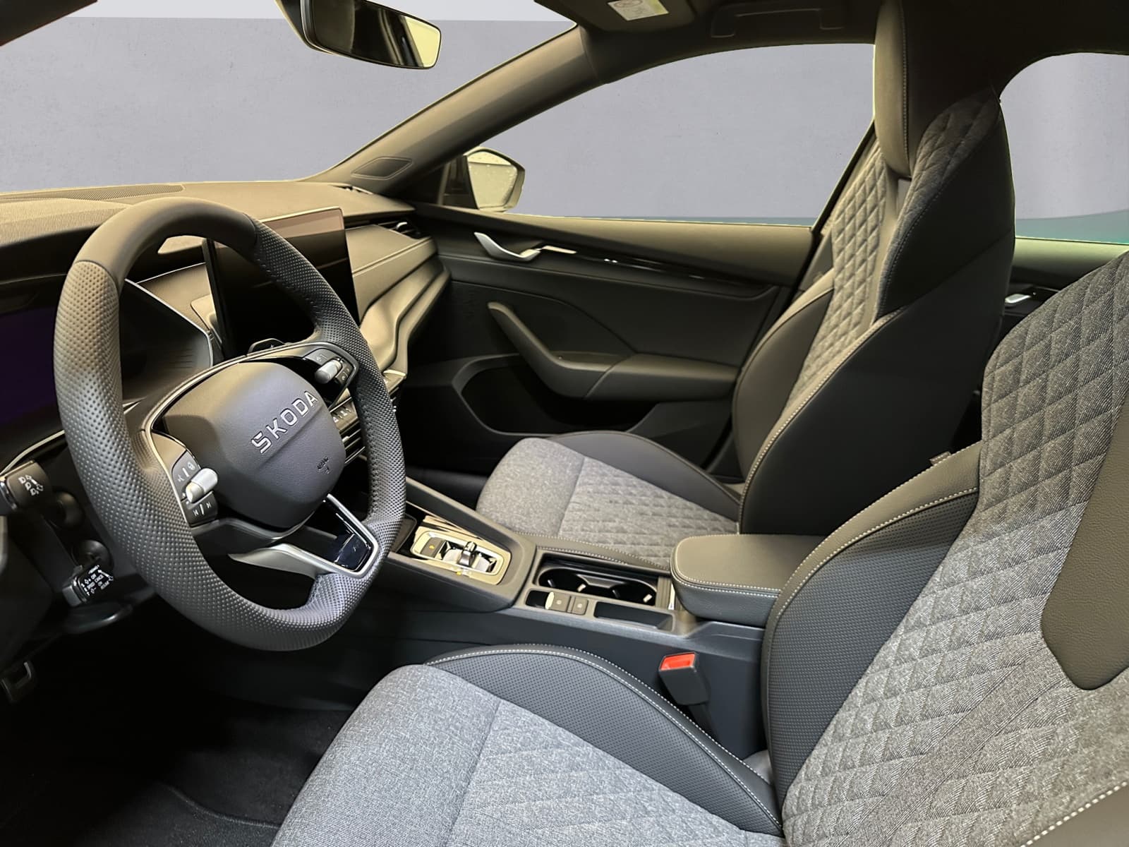 SKODA OCTAVIA - Image 9