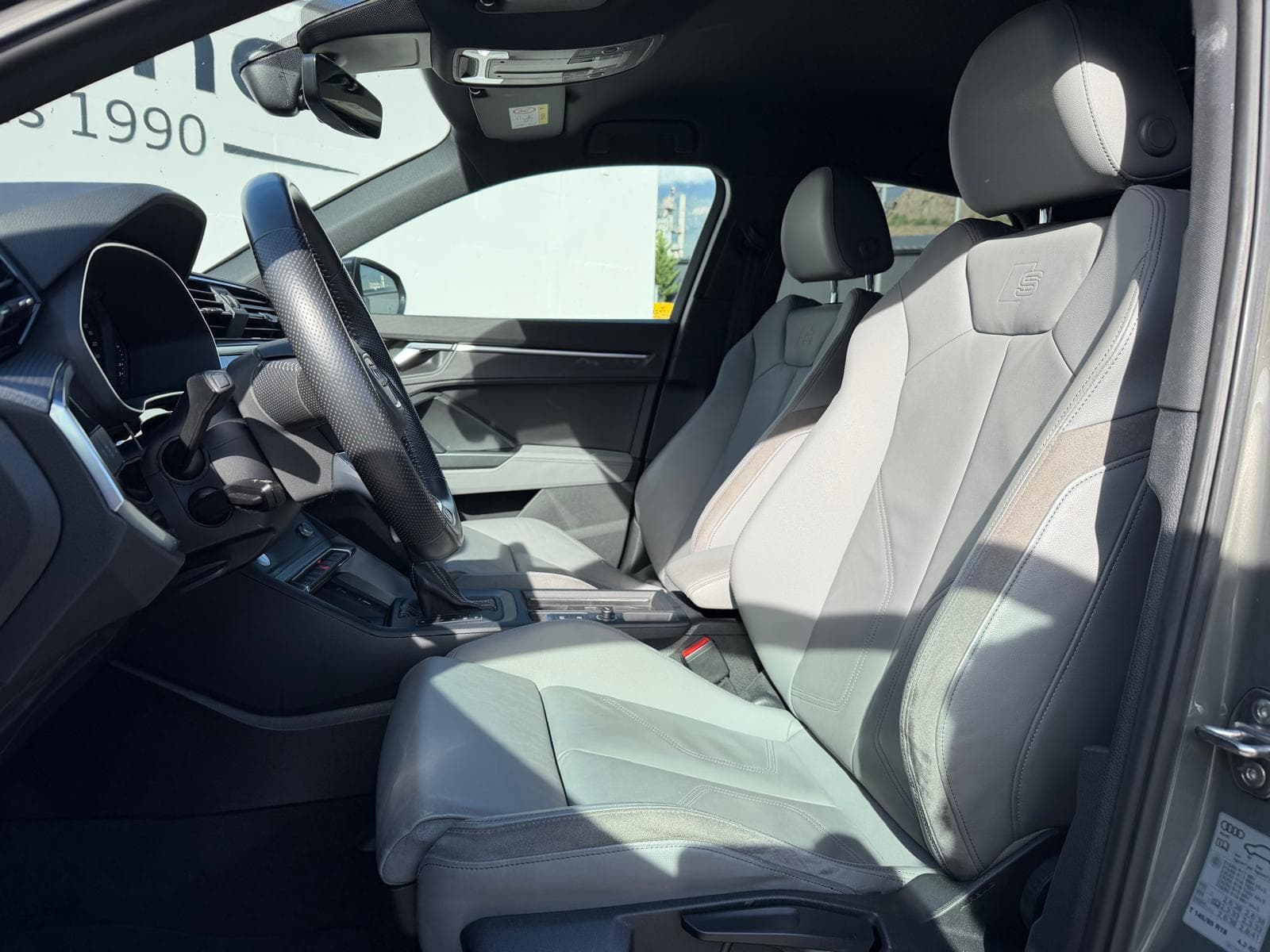 AUDI Q3 - Image 11