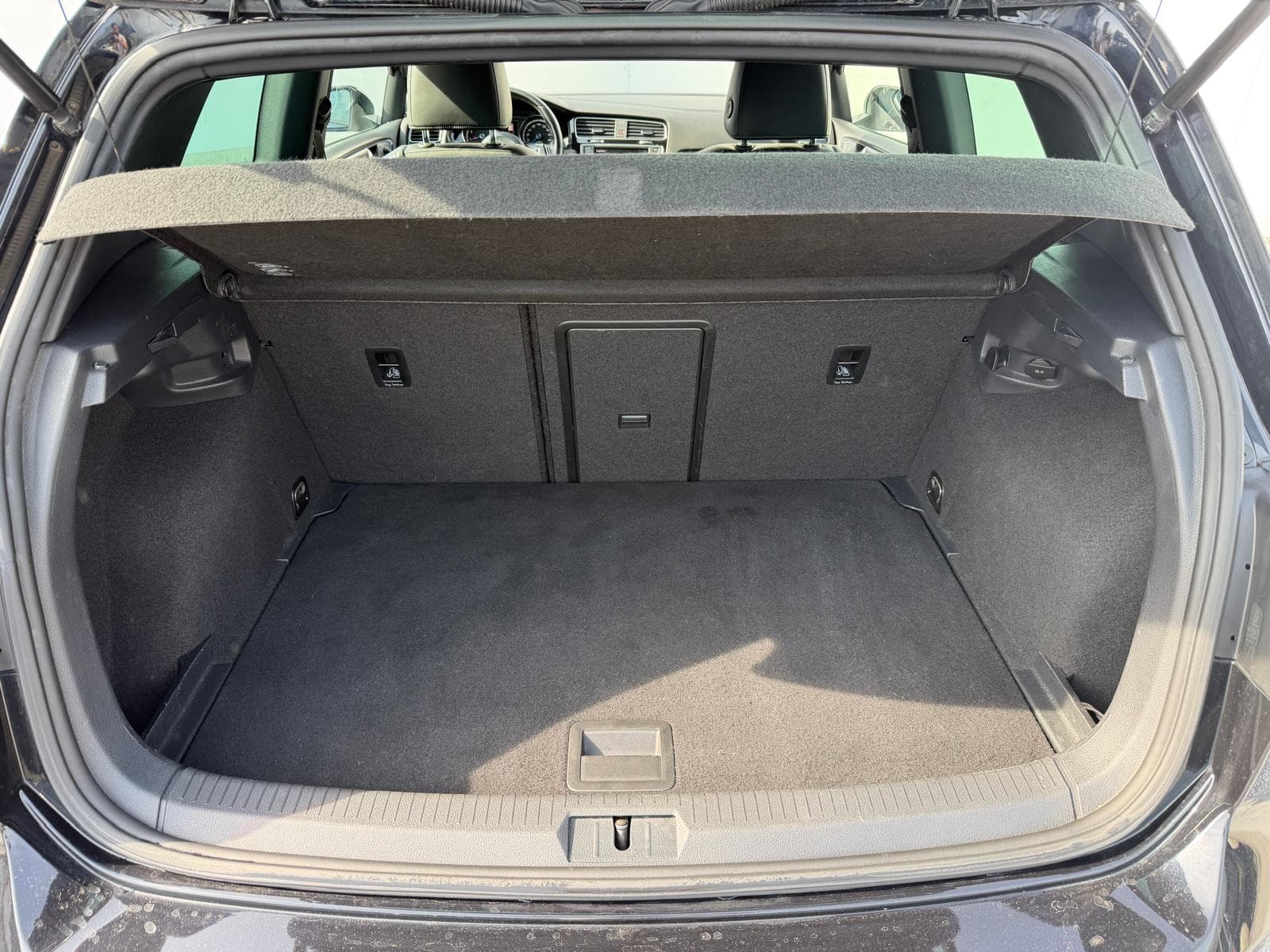 VW GOLF - Image 9