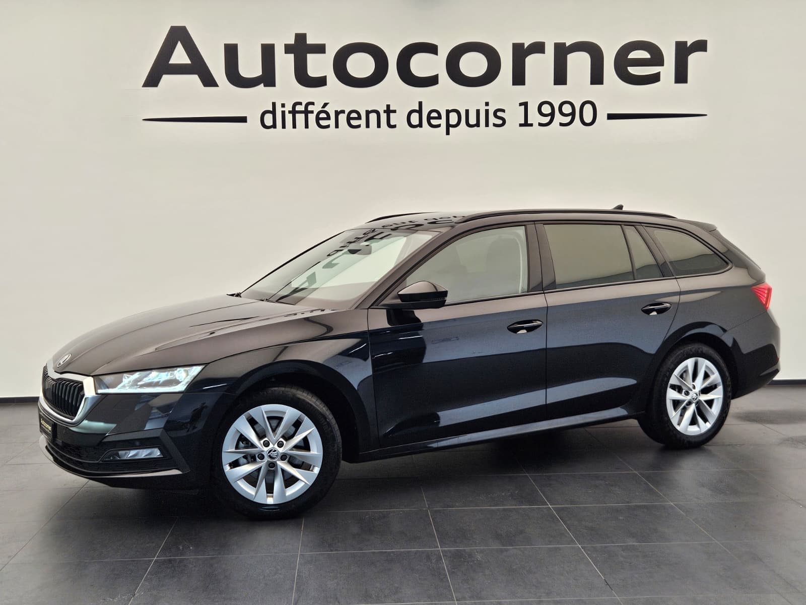 SKODA OCTAVIA - Image 1