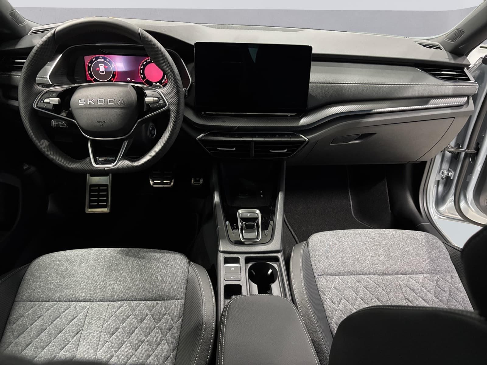 SKODA OCTAVIA - Image 10