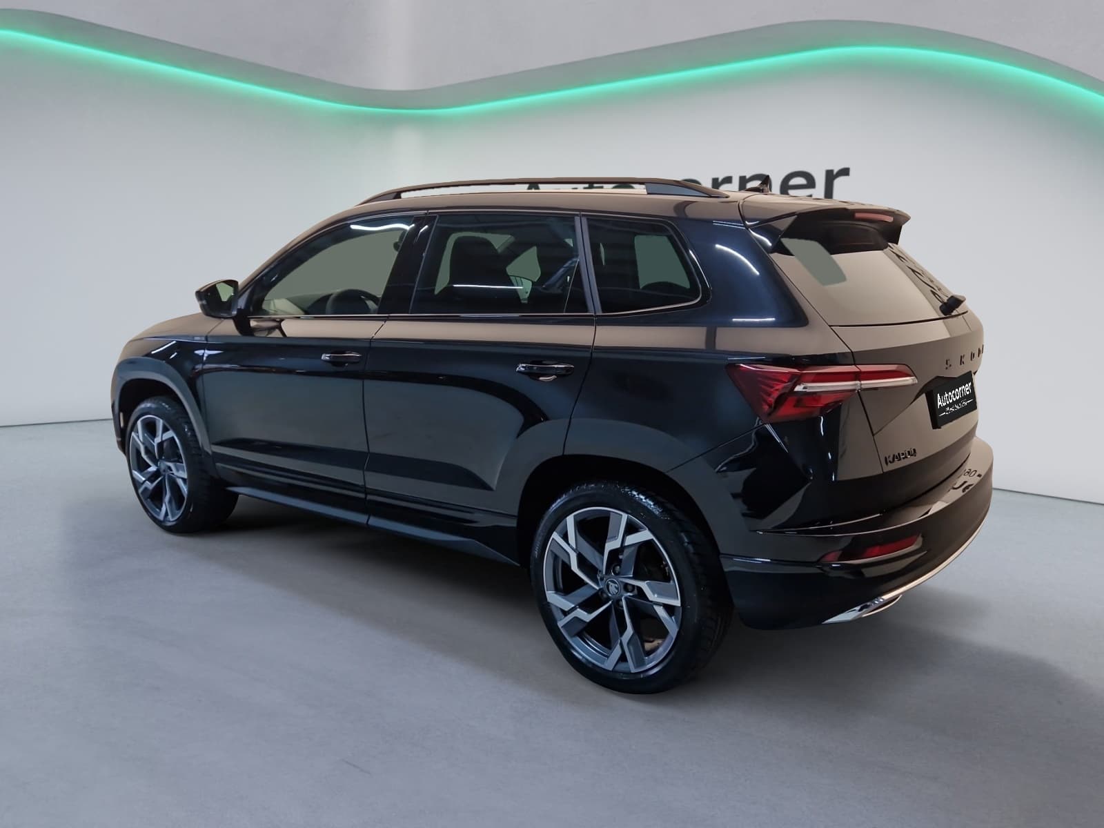 SKODA KAROQ - Image 3