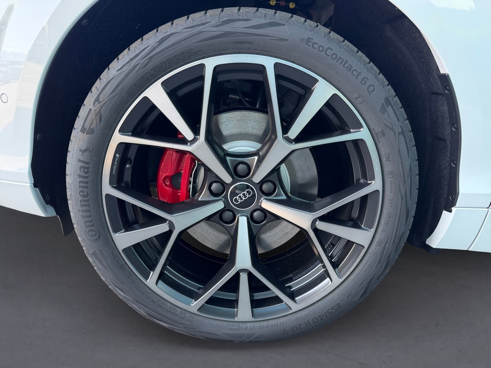 AUDI Q3 - Image 12