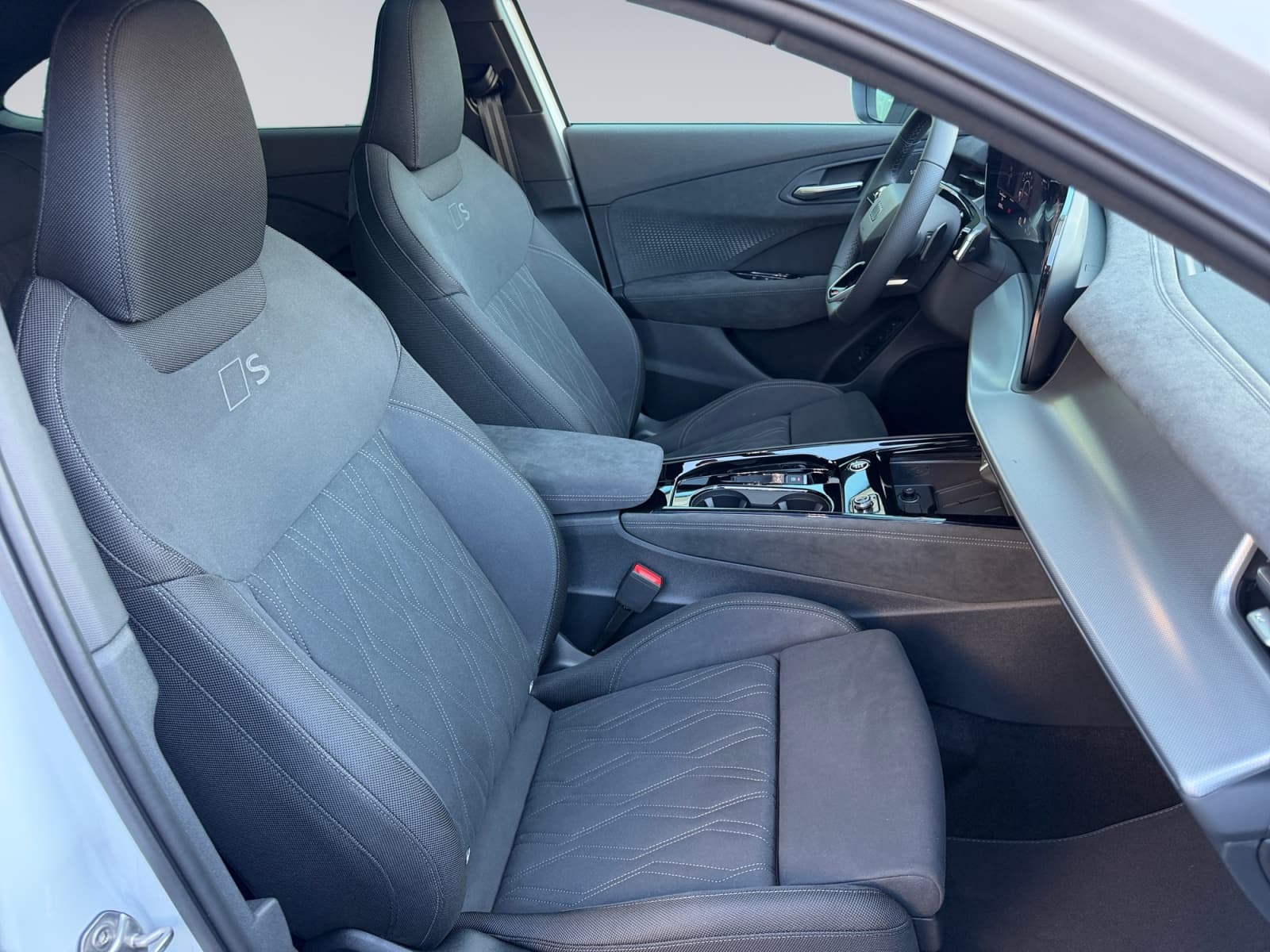 AUDI Q3 - Image 13