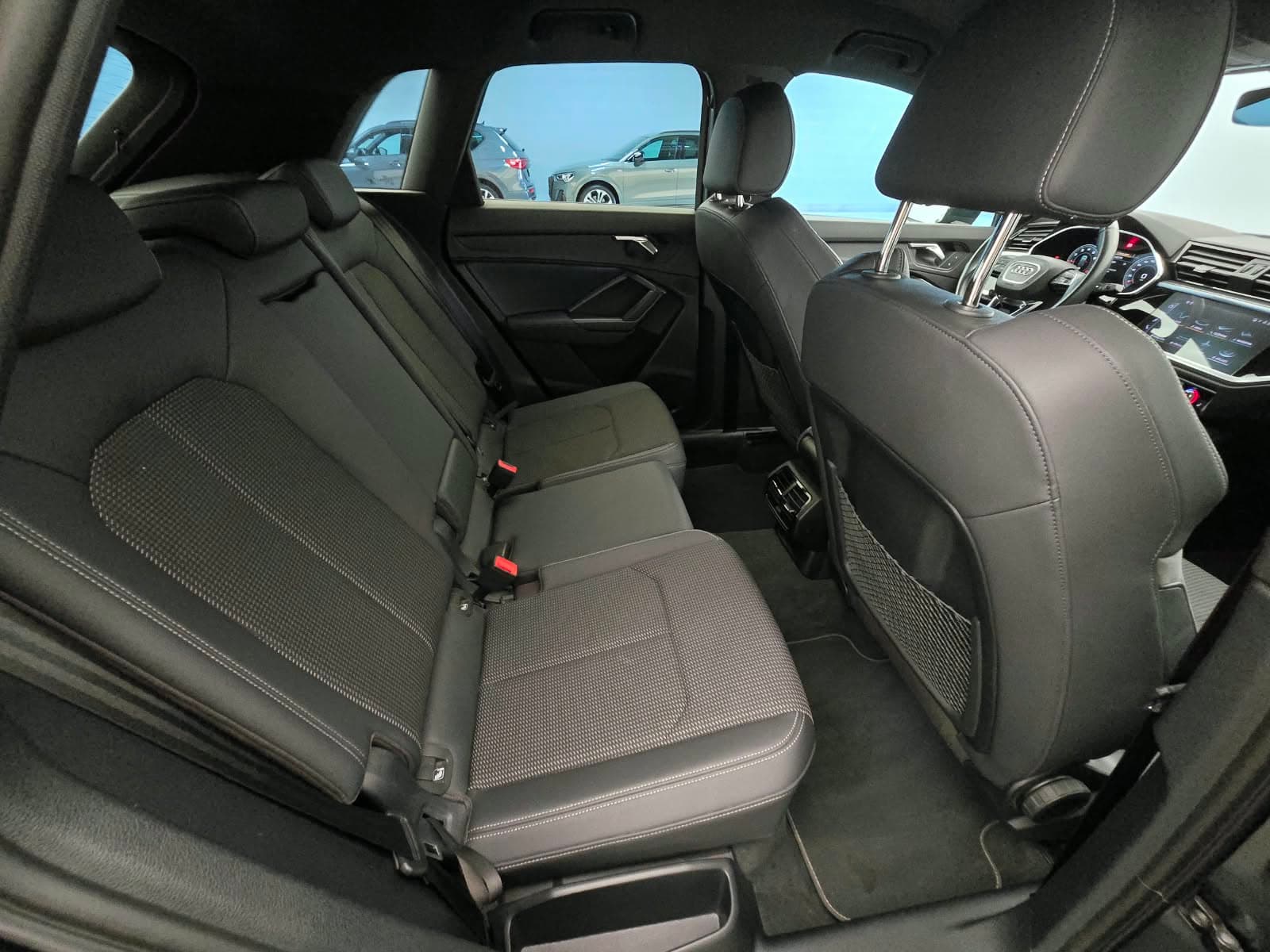 AUDI Q3 - Image 15