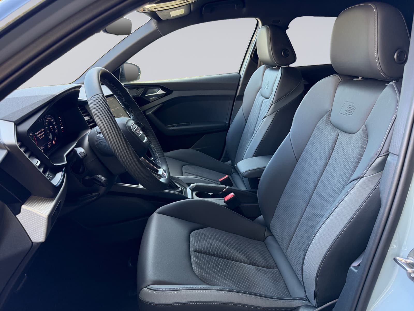 AUDI A1 - Image 7