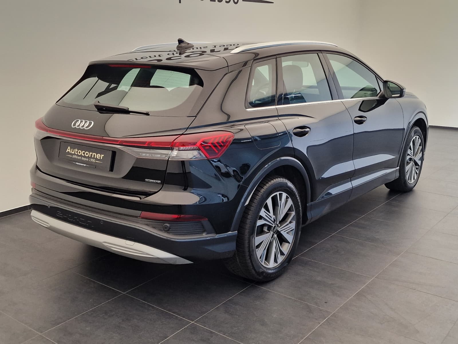 AUDI Q4 e-tron - Image 8