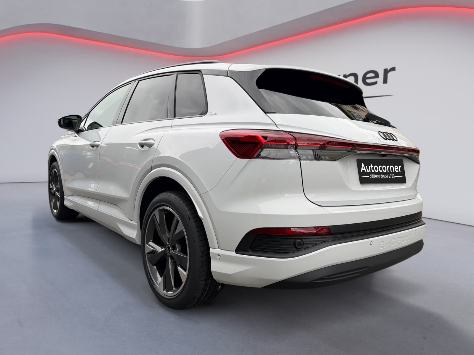 AUDI Q4 e-tron - Image 3