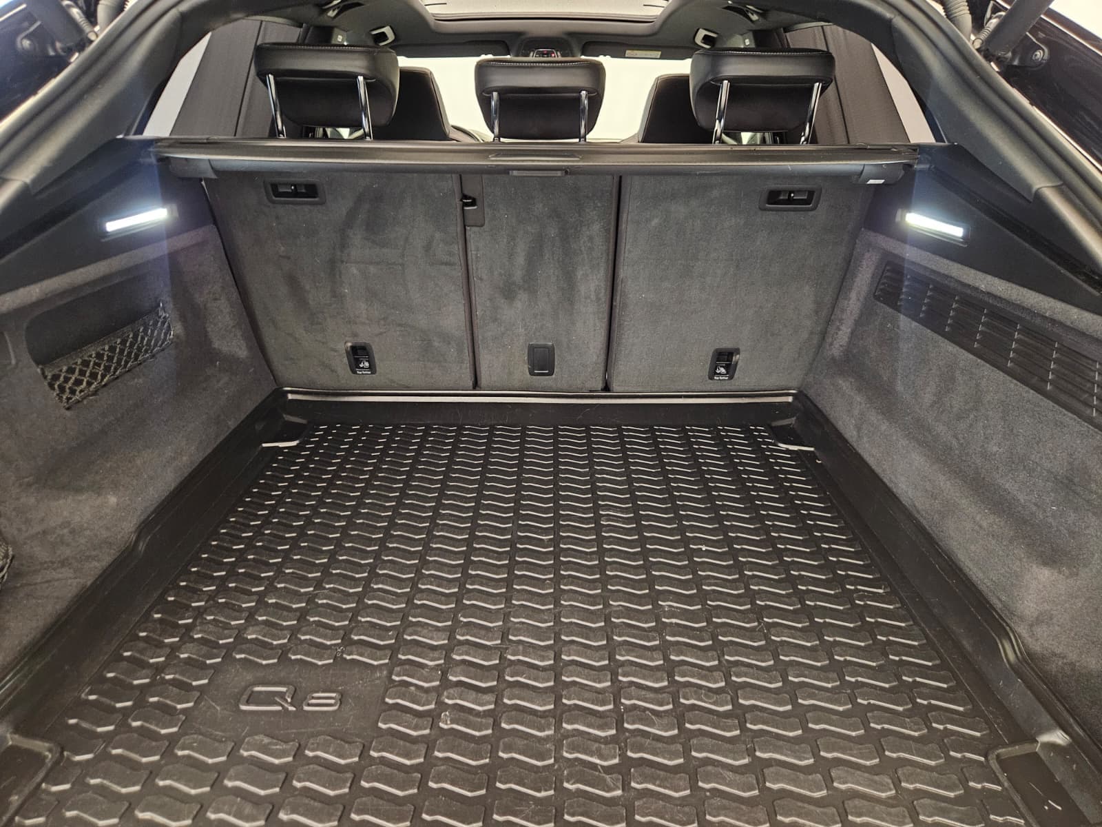 AUDI Q8 - Image 14