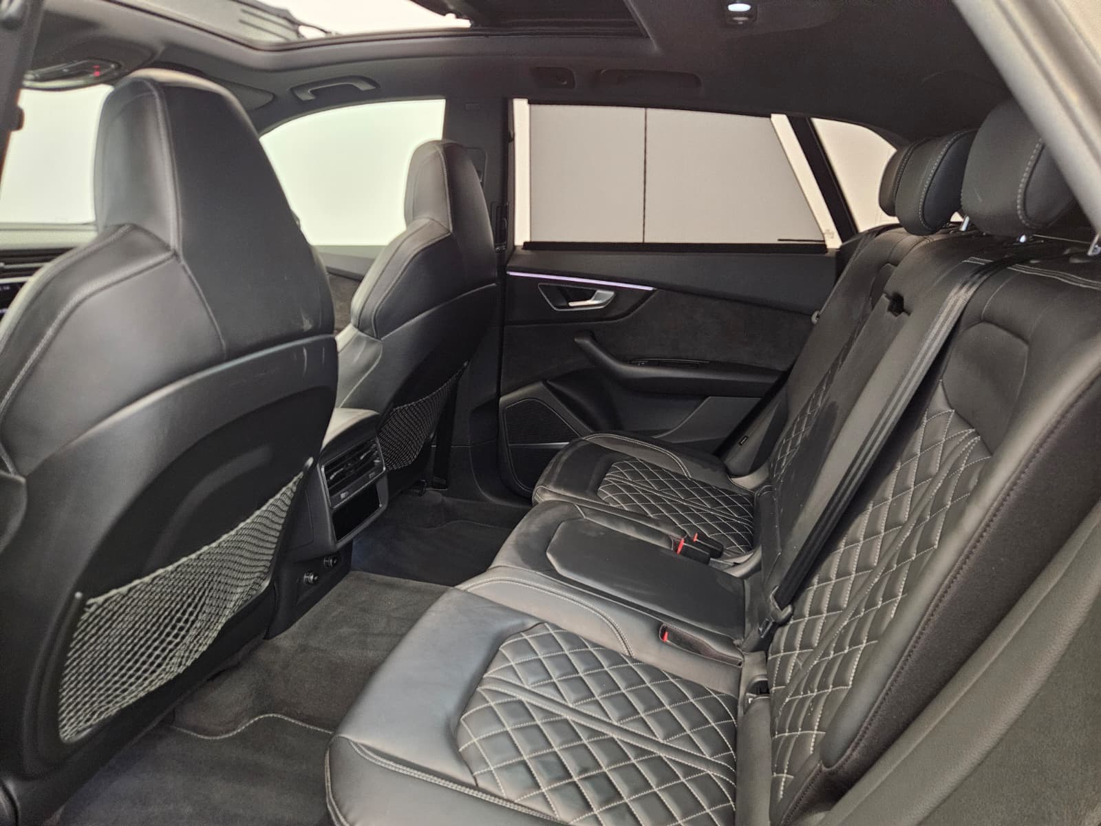 AUDI Q8 - Image 13