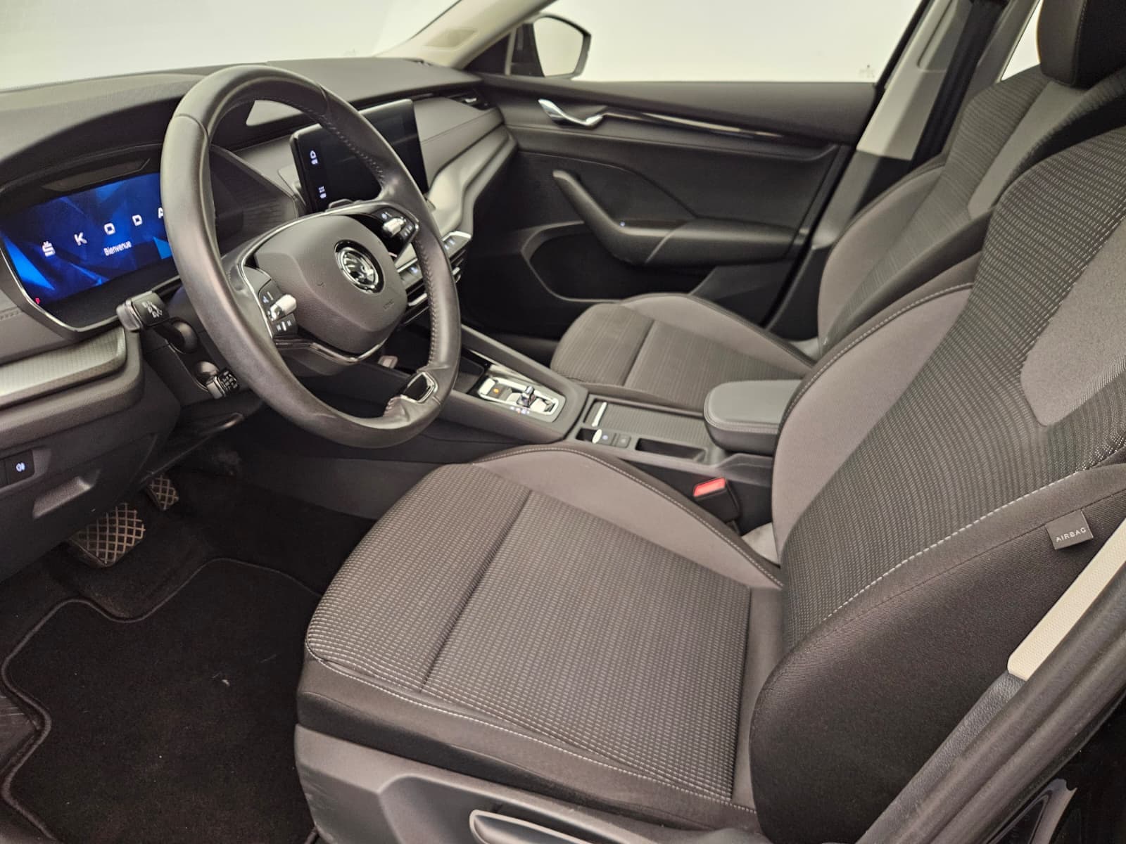 SKODA OCTAVIA - Image 11