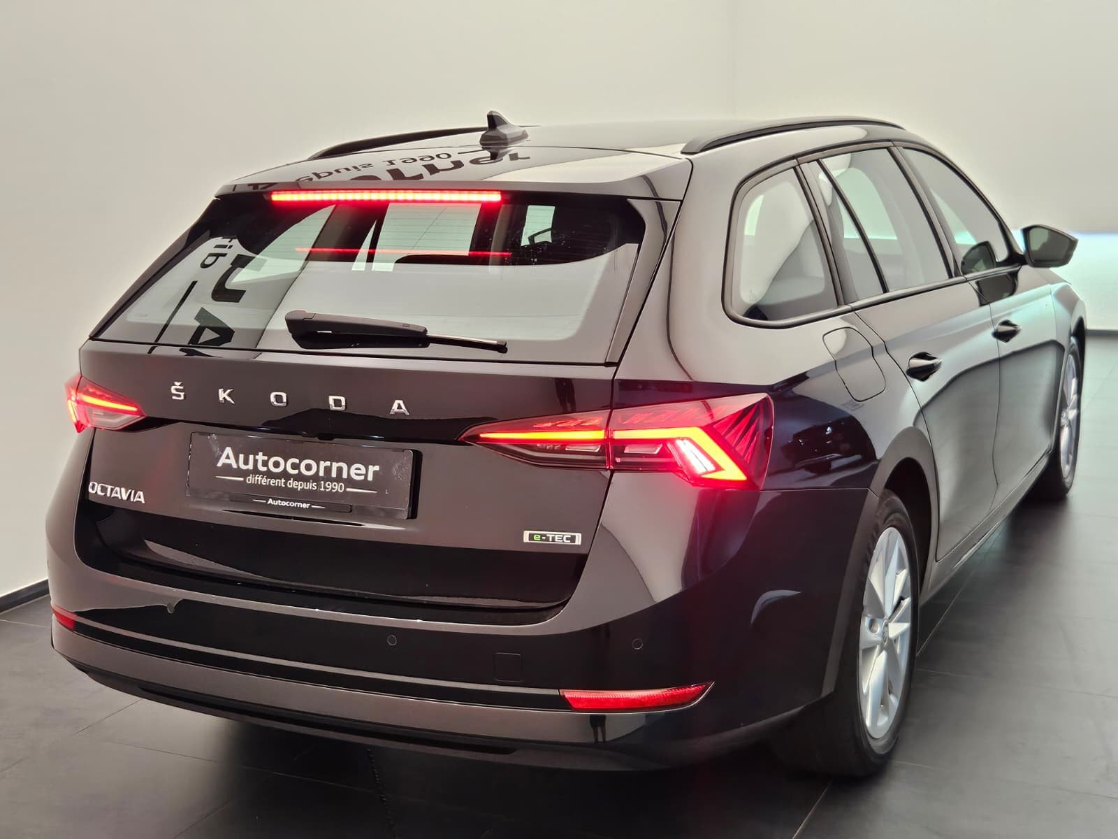 SKODA OCTAVIA - Image 7