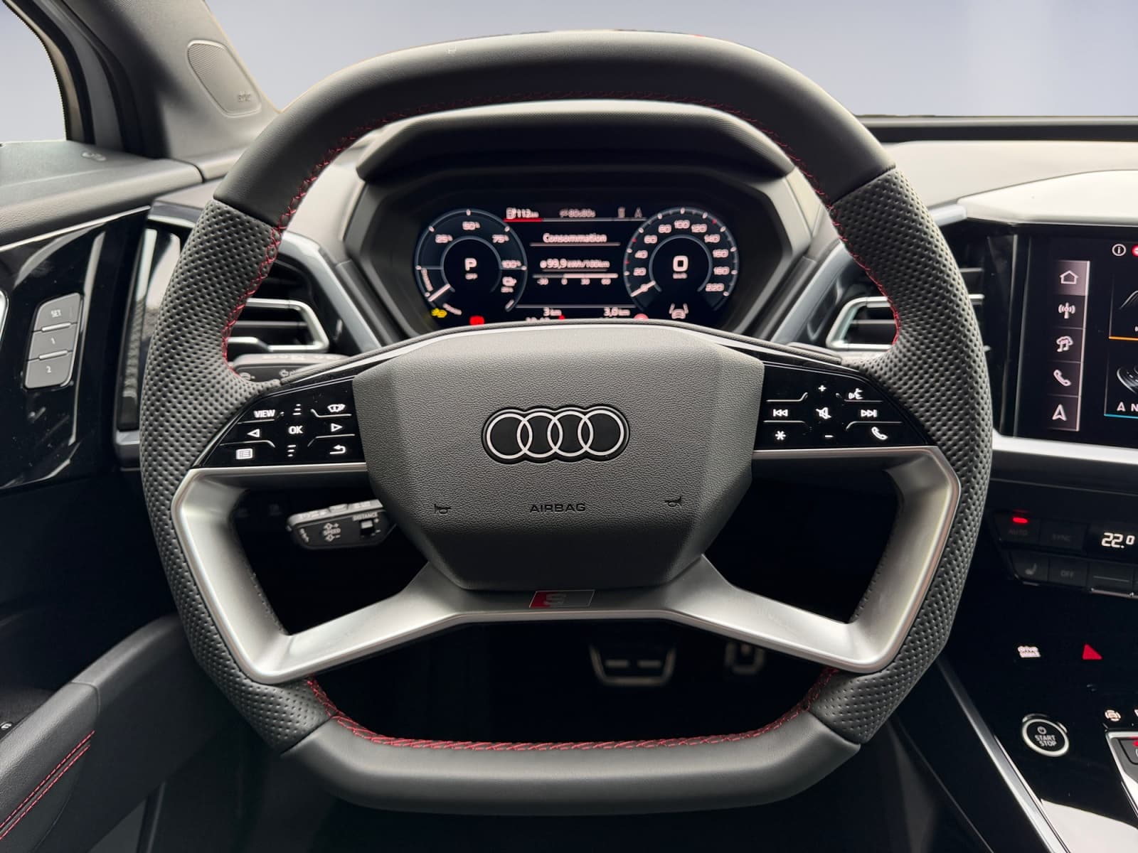 AUDI Q4 e-tron - Image 10