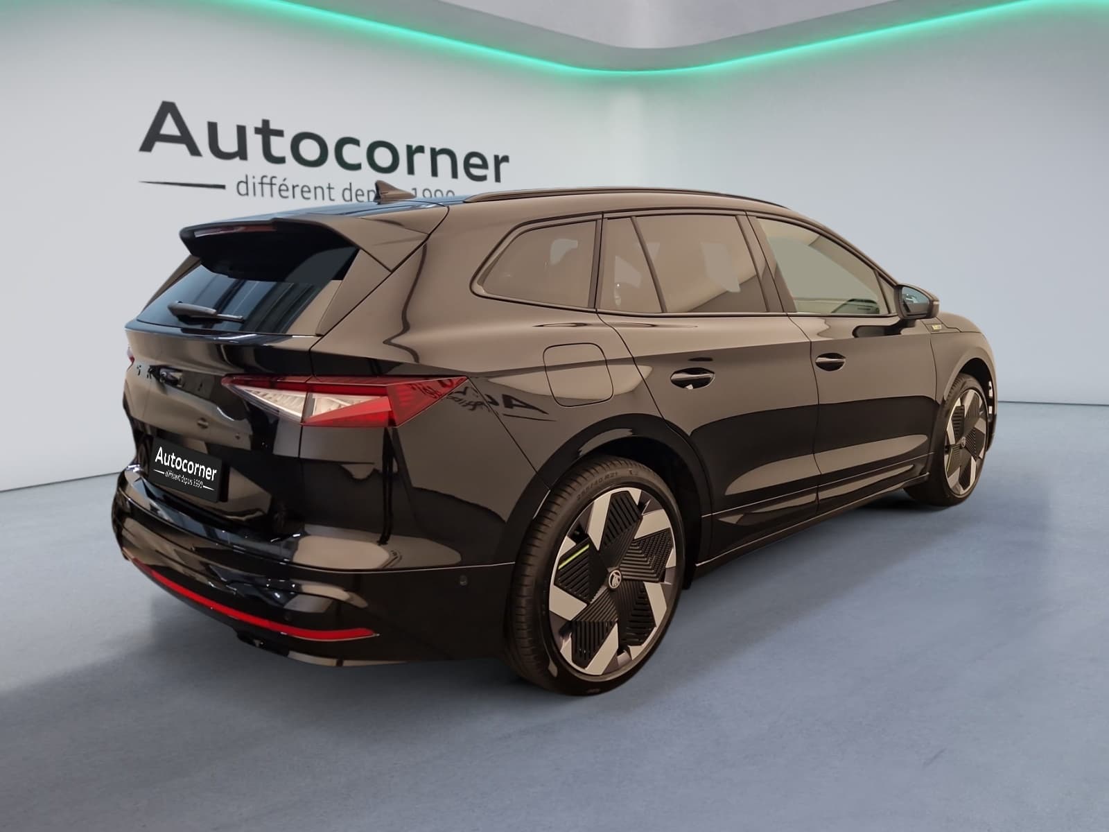 SKODA ENYAQ iV - Image 5