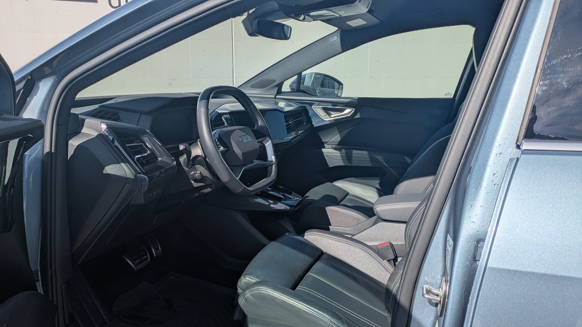 AUDI Q4 e-tron - Image 7