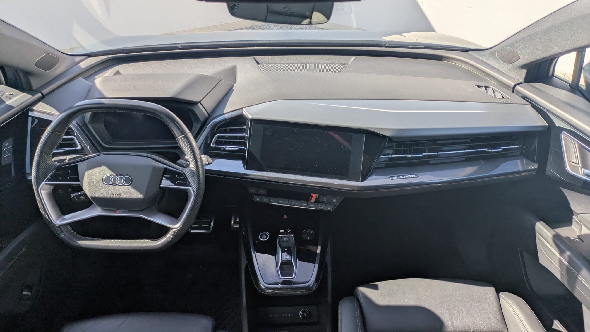 AUDI Q4 e-tron - Image 14