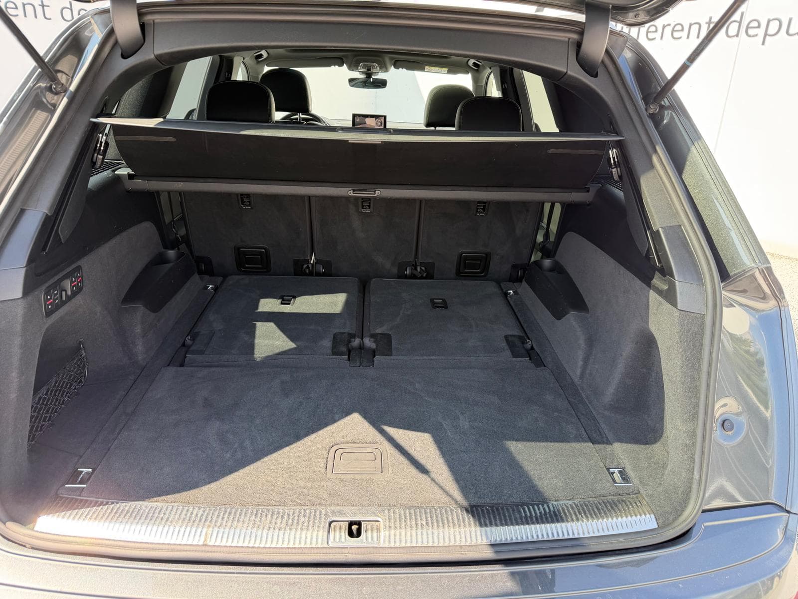 AUDI Q7 - Image 13