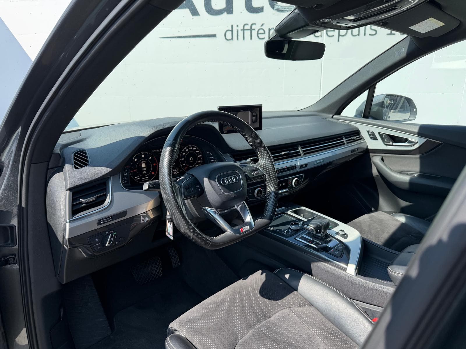 AUDI Q7 - Image 7