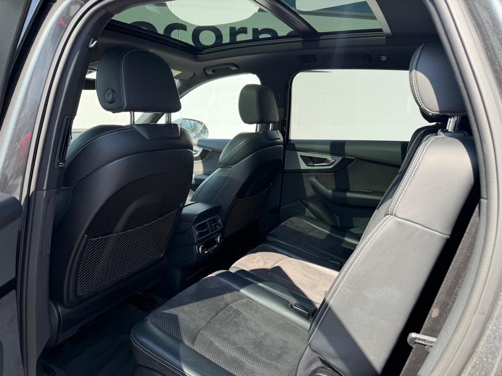 AUDI Q7 - Image 9