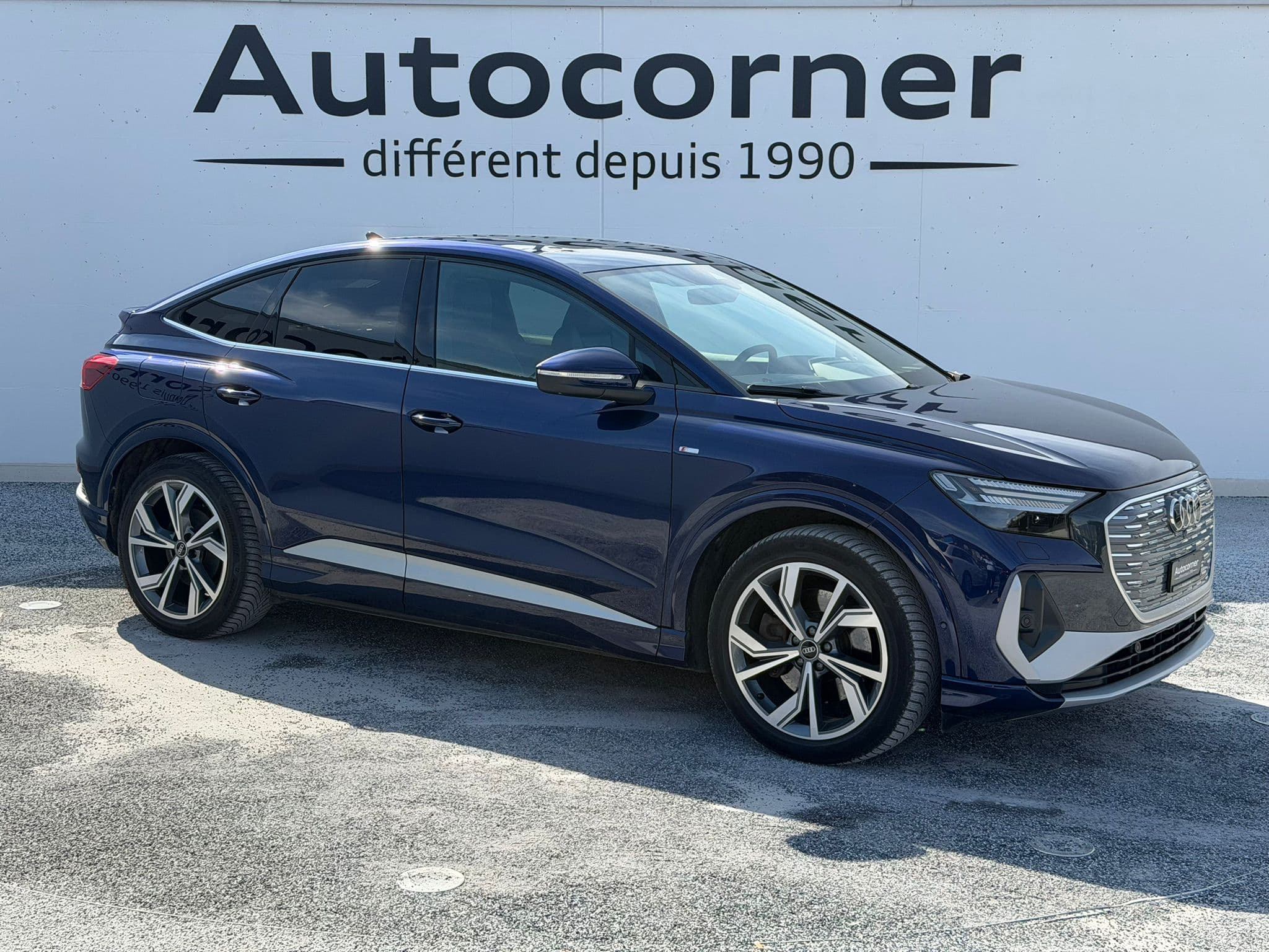 AUDI Q4 e-tron - Image 2